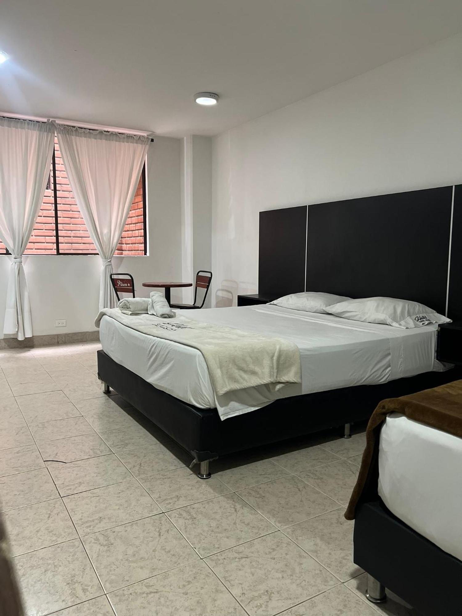 Hotel Saint John Μεντεγίν Εξωτερικό φωτογραφία